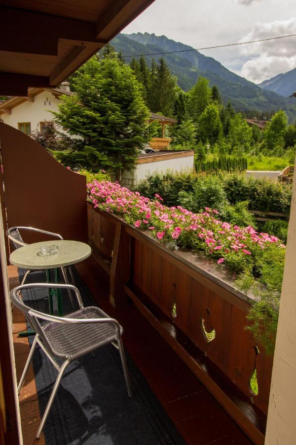 Haus Josef Mayrhofen Exterior foto